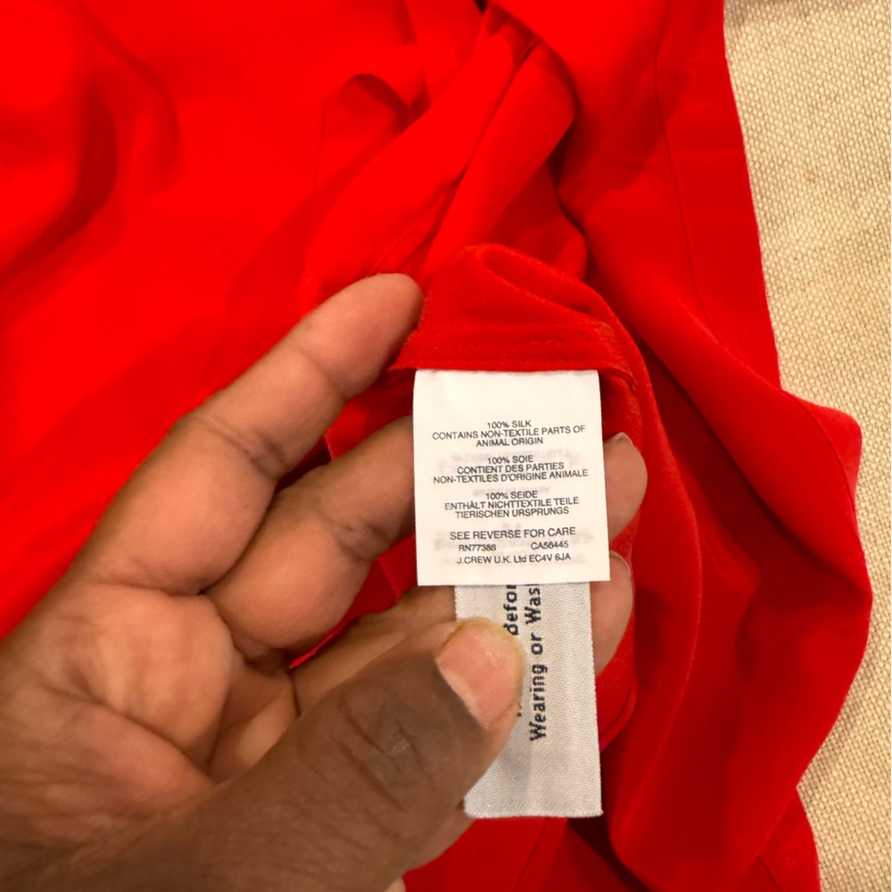 Beautiful red silk blouse - Picture 5 of 5